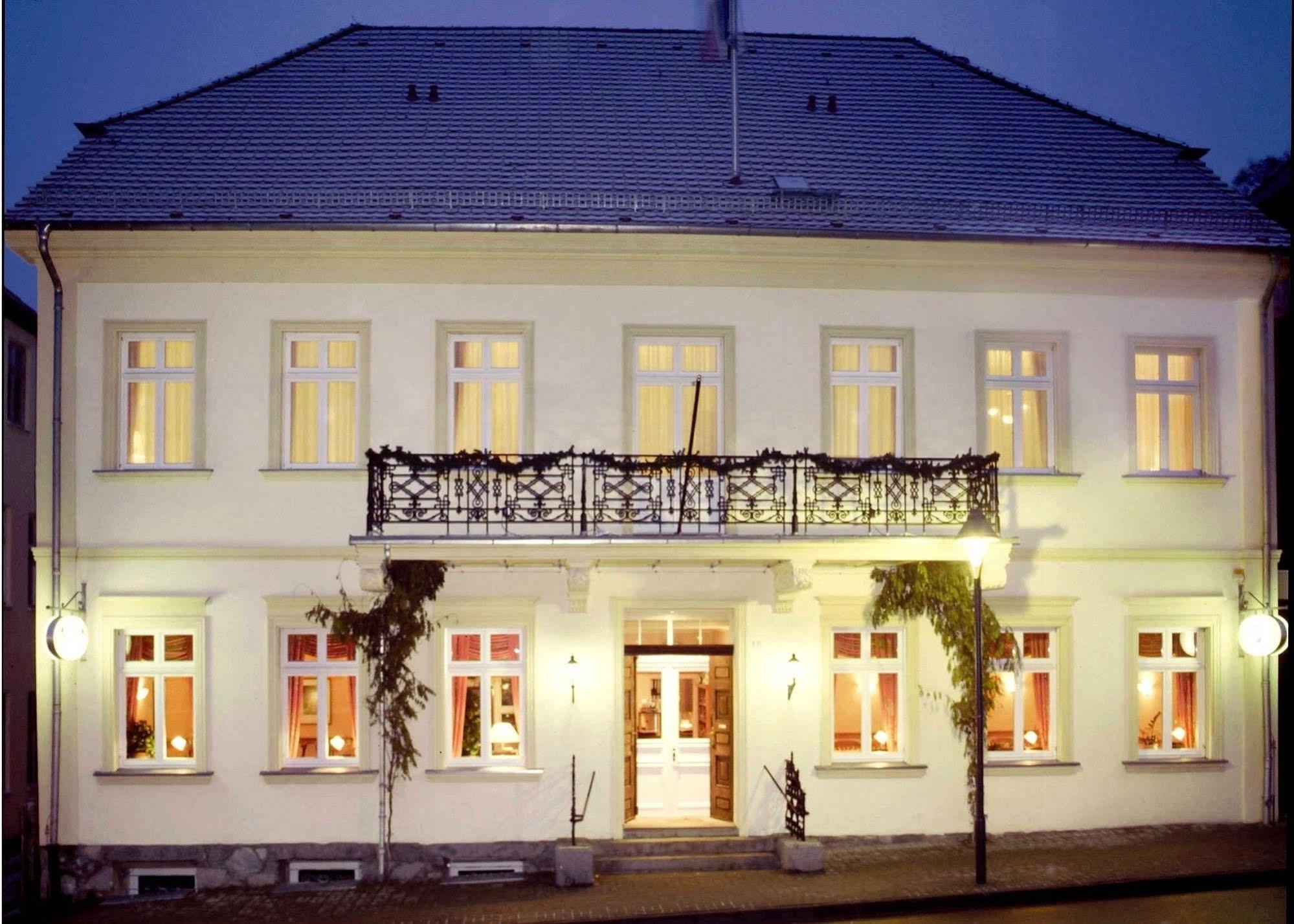 Hotel Garni Schlossgarten Neustrelitz Luaran gambar