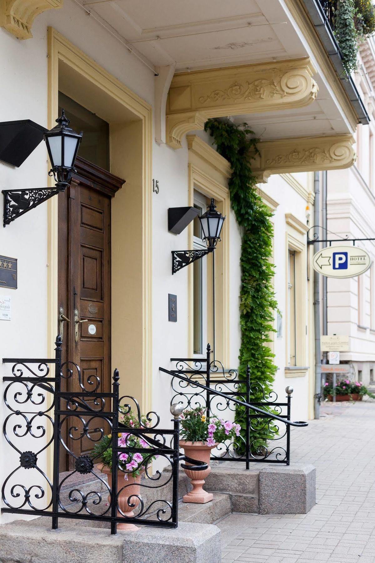 Hotel Garni Schlossgarten Neustrelitz Luaran gambar