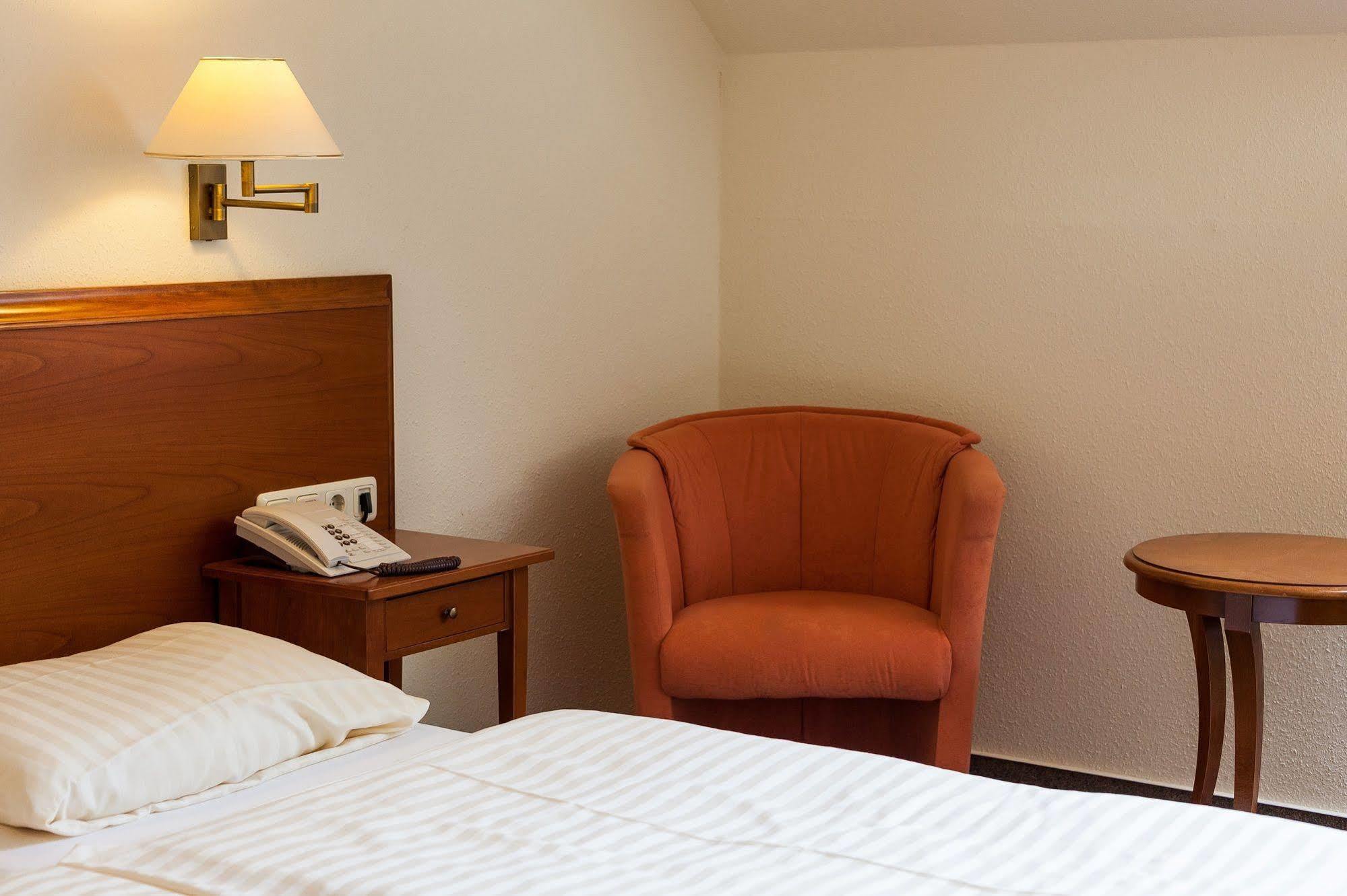 Hotel Garni Schlossgarten Neustrelitz Luaran gambar